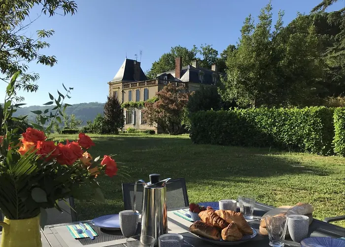 بيت للعطل Le *